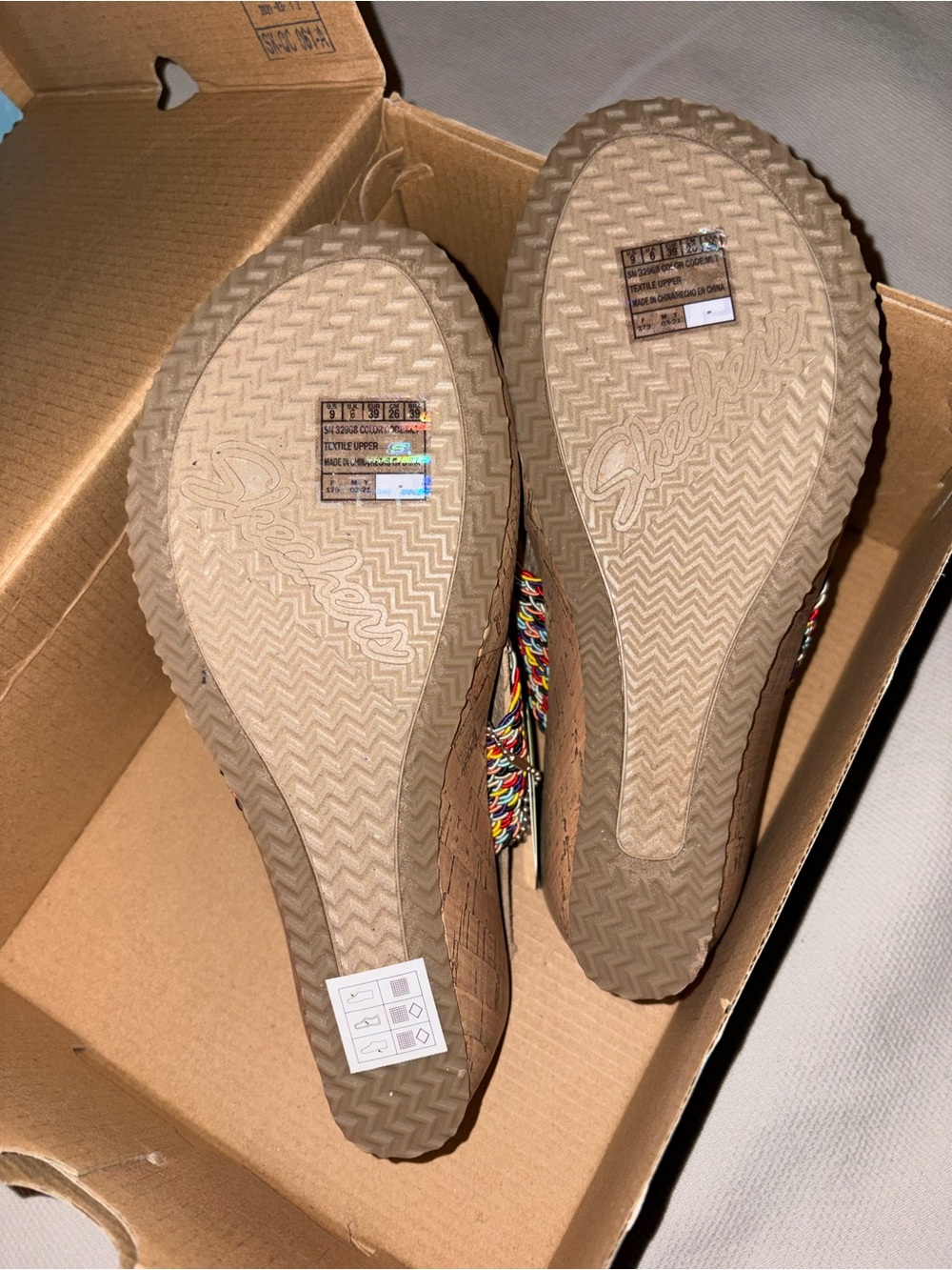 Skechers Beverlee Vacation Mode Luxe Foam wedges - Picture 6 of 10
